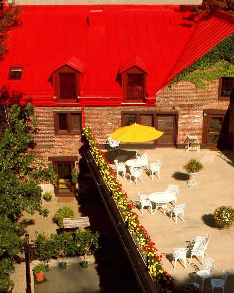 Auberge Bonsecours Auberge Bonsecours